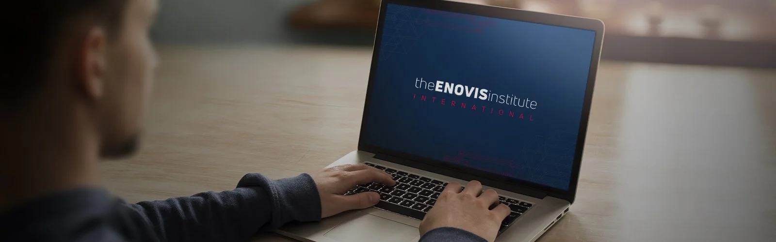 Instituto-Enovis-Chattanooga-Banner